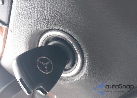 2005 Mercedes-Benz Clk 320 из США, поврежденный, VIN WDBTJ65J05F132211